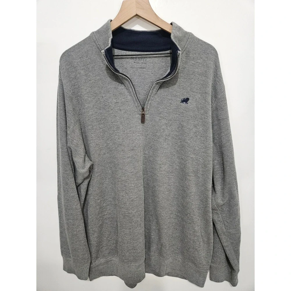 Old Navy Mens XXL Heather Gray Quarter Zip Sweater Lion Crest Mock Neck Pullover
